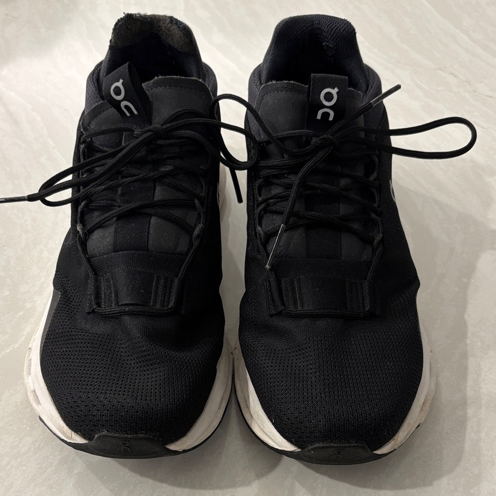 On Running Men's Black and White Athletic Shoes